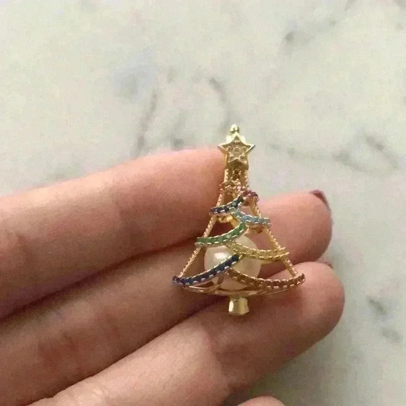 Christmas Tree🎄 Hollow Pendant - Picture 7 of 10